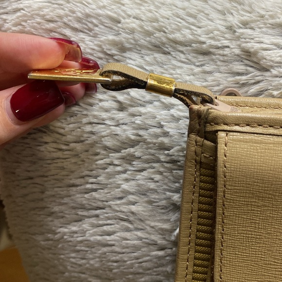 👛 Authentic YSL BAG 👛 - Picture 15 of 15